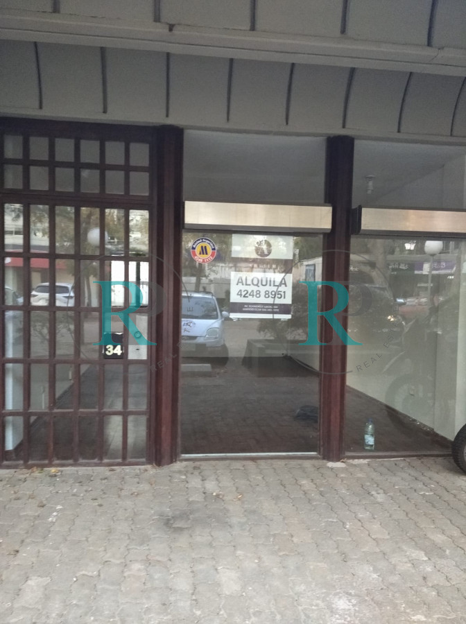 Local Comercial ID.122 - VENTA Y ALQUILER LOCAL COMERCIAL