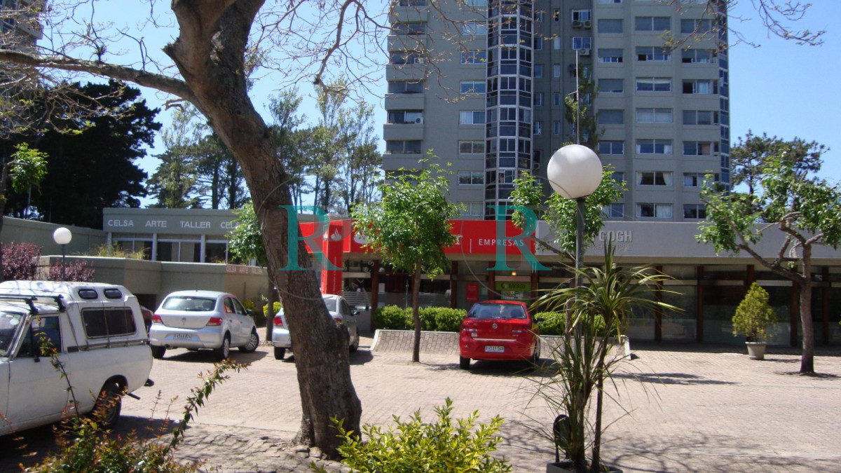 Local Comercial ID.122 - VENTA Y ALQUILER LOCAL COMERCIAL