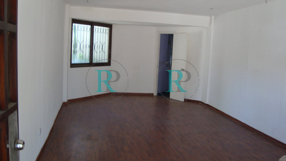 Local Comercial ID.122 - VENTA Y ALQUILER LOCAL COMERCIAL