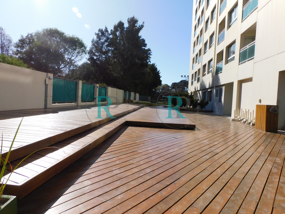 Apartamento ID.2710 - EDIFICIO 12 LUNAS VENTA DE APARTAMENTO 2 DORMITORIOS , 1 BAÑO !!!