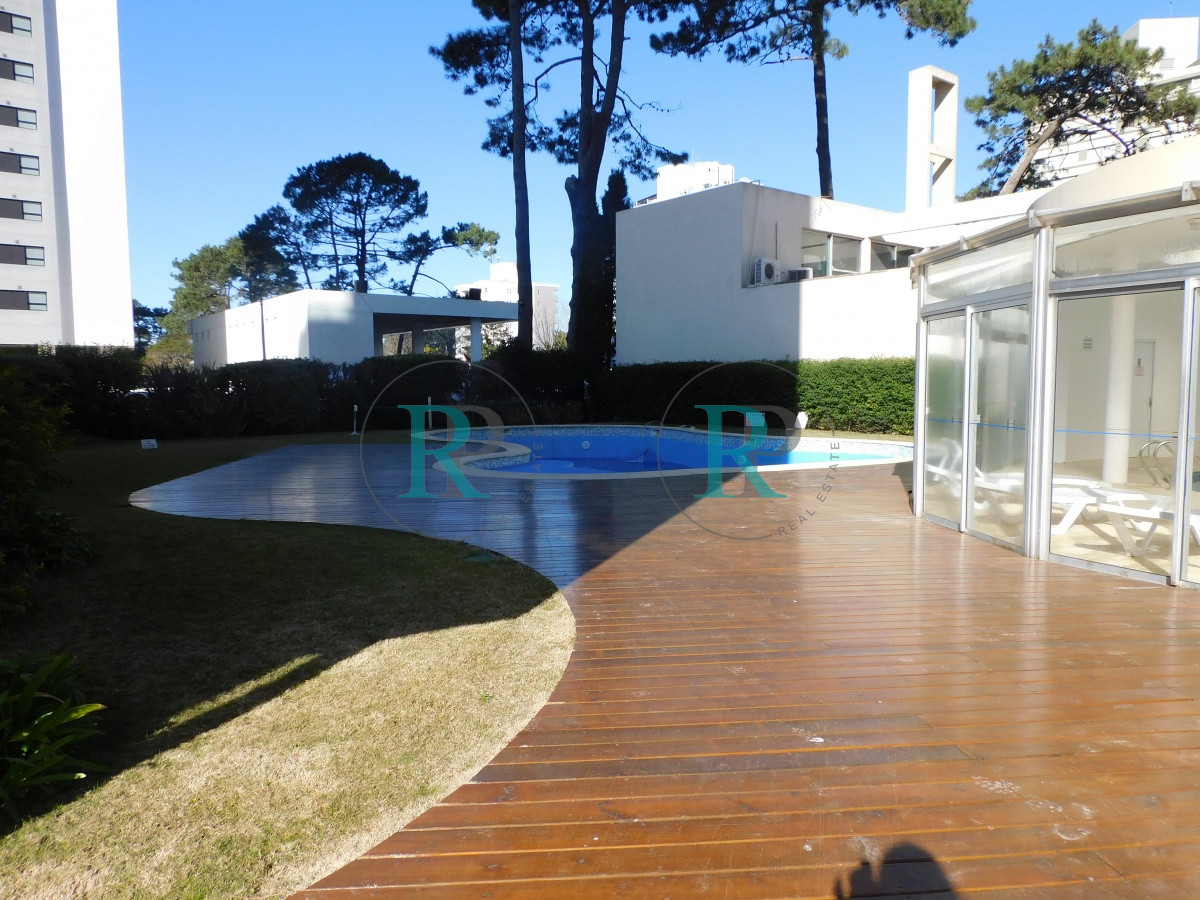 Apartamento ID.2710 - EDIFICIO 12 LUNAS VENTA DE APARTAMENTO 2 DORMITORIOS , 1 BAÑO !!!