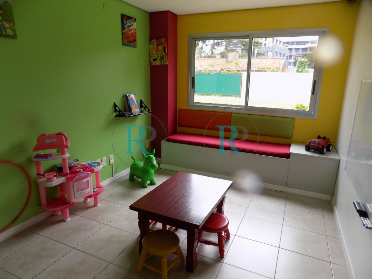 Apartamento ID.2710 - EDIFICIO 12 LUNAS VENTA DE APARTAMENTO 2 DORMITORIOS , 1 BAÑO !!!