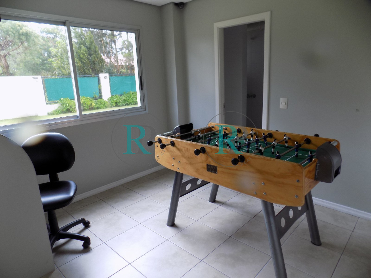 Apartamento ID.2710 - EDIFICIO 12 LUNAS VENTA DE APARTAMENTO 2 DORMITORIOS , 1 BAÑO !!!