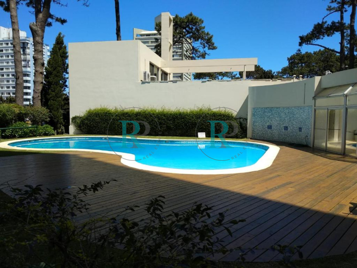 Apartamento ID.2710 - EDIFICIO 12 LUNAS VENTA DE APARTAMENTO 2 DORMITORIOS , 1 BAÑO !!!