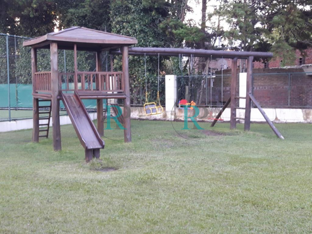 Apartamento ID.2710 - EDIFICIO 12 LUNAS VENTA DE APARTAMENTO 2 DORMITORIOS , 1 BAÑO !!!