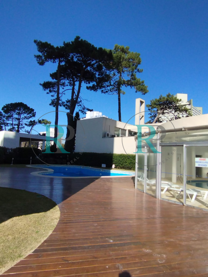 Apartamento ID.2710 - EDIFICIO 12 LUNAS VENTA DE APARTAMENTO 2 DORMITORIOS , 1 BAÑO !!!