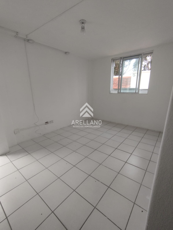 Local Comercial ID.5479 - ALQUILER ANUAL LOCAL ROOSEVELT 