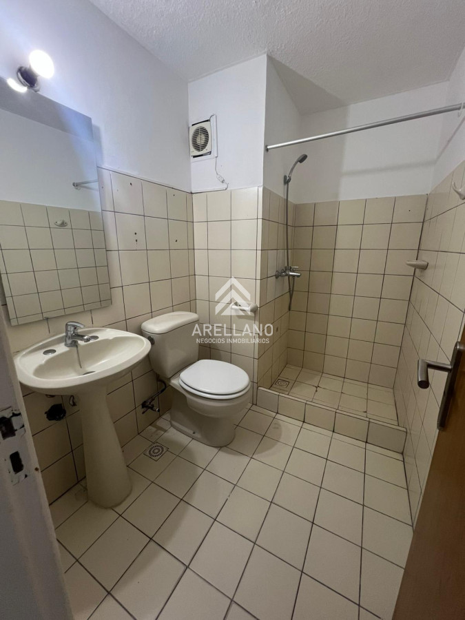 Local Comercial ID.5479 - ALQUILER ANUAL LOCAL ROOSEVELT 