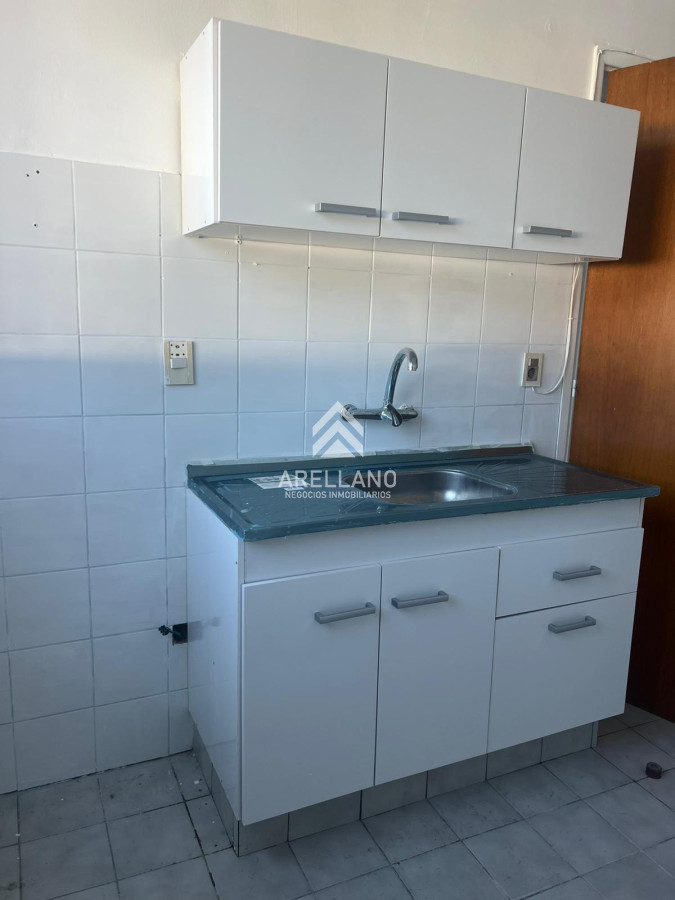 Local Comercial ID.5479 - ALQUILER ANUAL LOCAL ROOSEVELT 