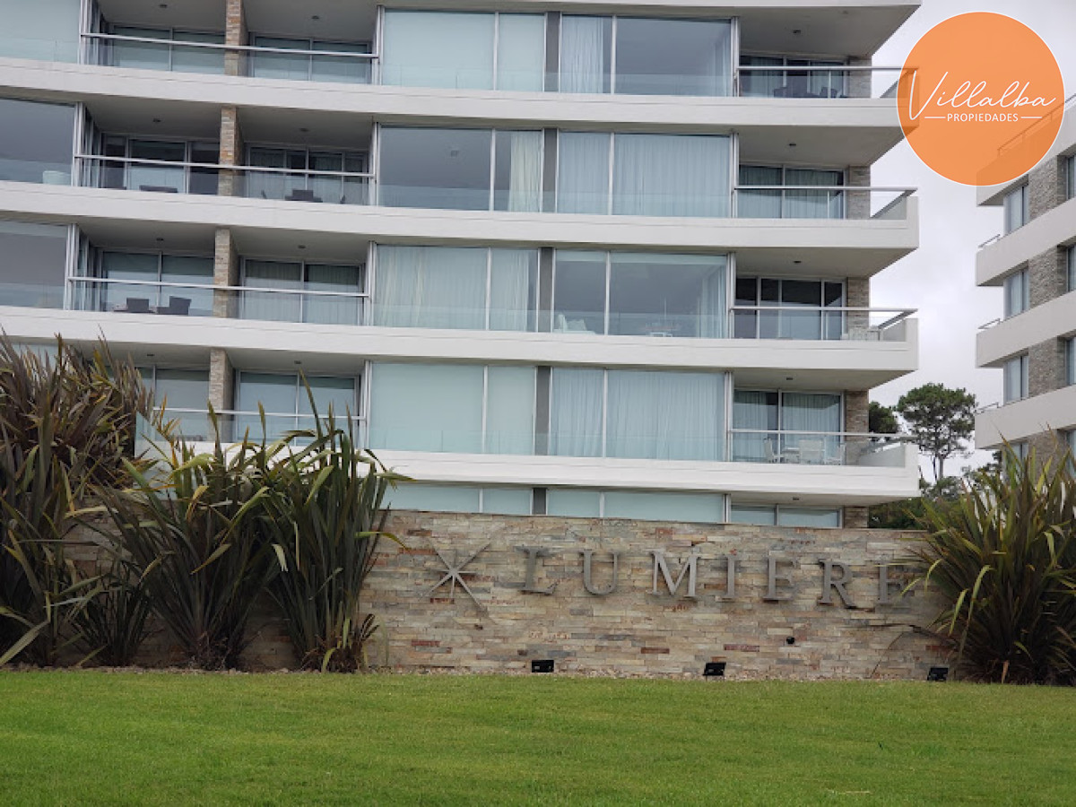 Apartamento ID.2389 - APARTAMENTO EN PRIMERA FILA PLAYA MANSA -PUNTA DEL ESTE 