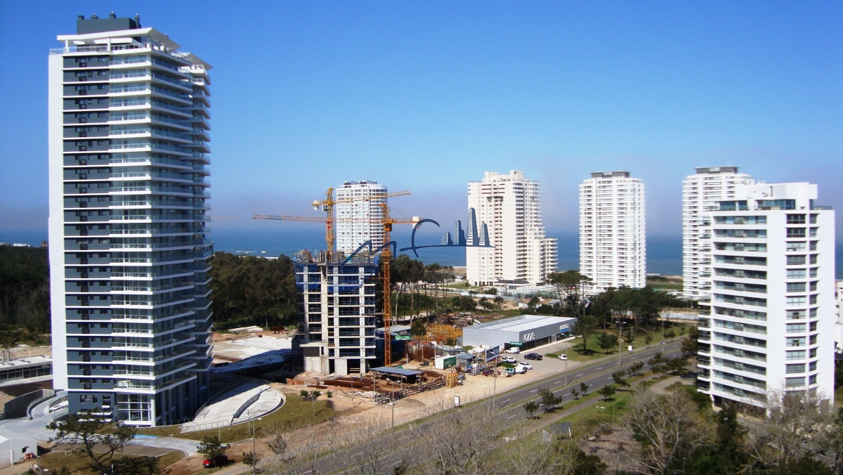 Apartamento ID.591 - APARTAMENTO CON EXCELENTE VISTA AL MAR !!! PUNTA DEL ESTE 