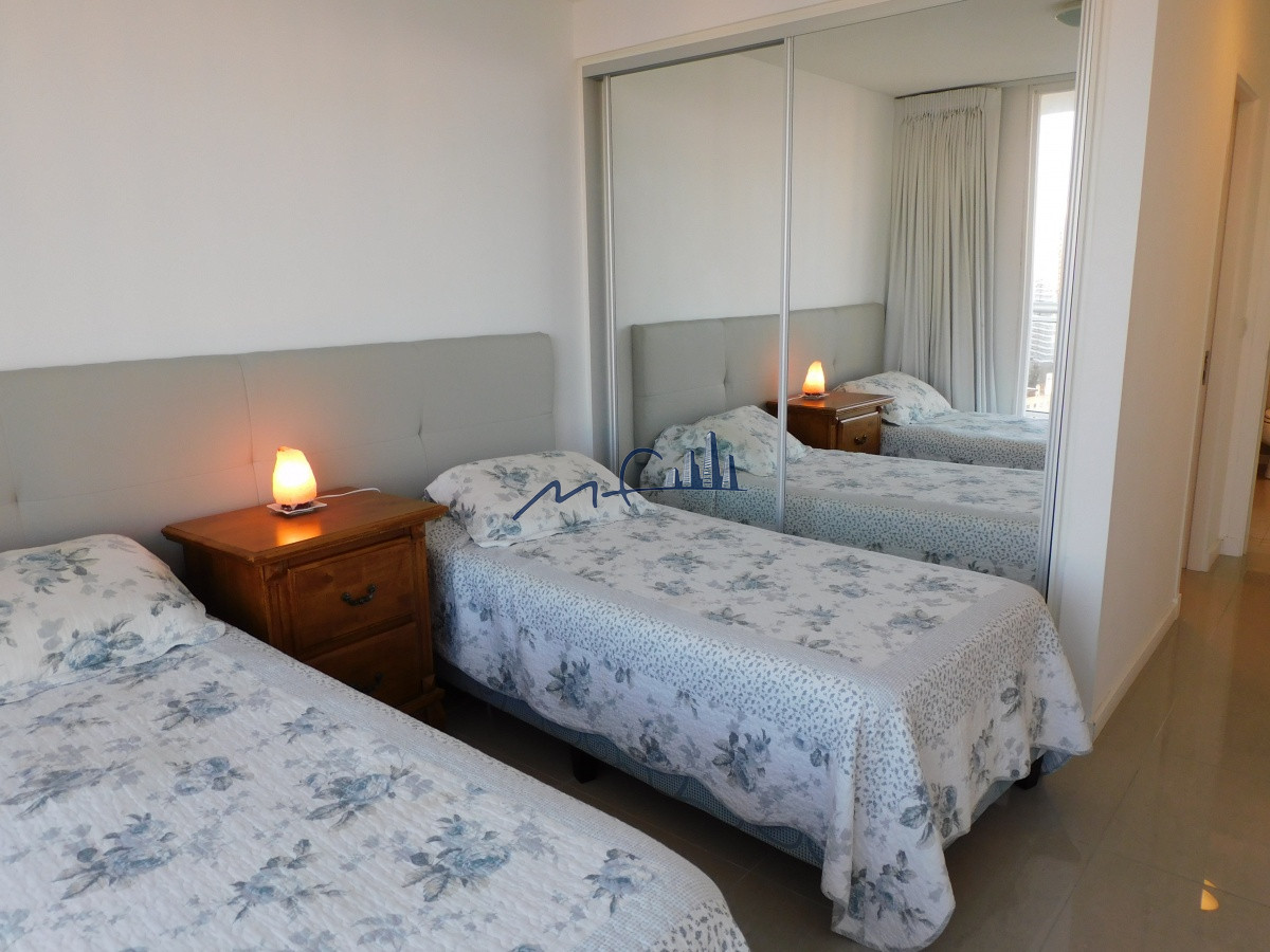 Apartamento ID.589 - TORRE ONE ALQUILA APARTAMENTOS -PUNTA DEL ESTE 