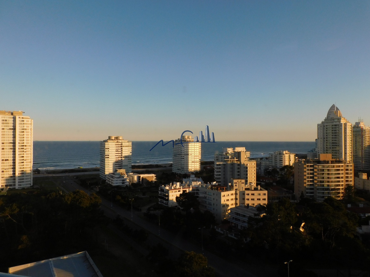 Apartamento ID.589 - TORRE ONE ALQUILA APARTAMENTOS -PUNTA DEL ESTE 