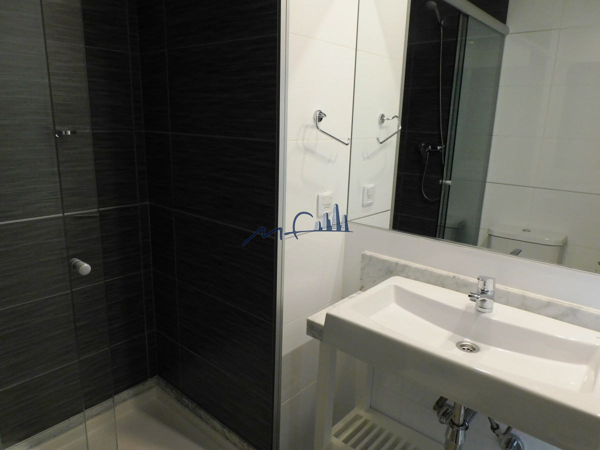 Apartamento ID.589 - TORRE ONE ALQUILA APARTAMENTOS -PUNTA DEL ESTE 