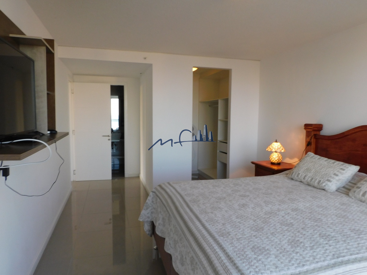 Apartamento ID.589 - TORRE ONE ALQUILA APARTAMENTOS -PUNTA DEL ESTE 