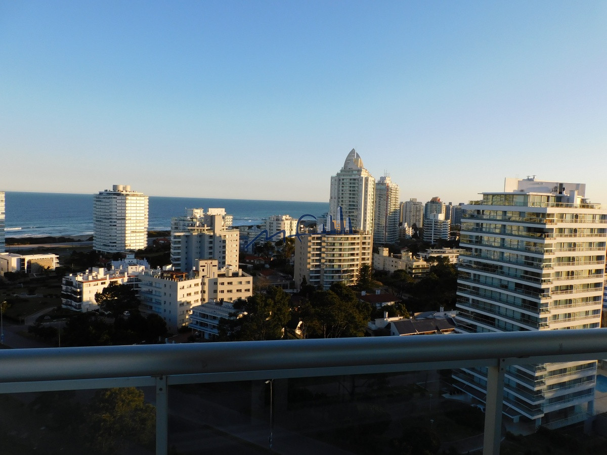 Apartamento ID.589 - TORRE ONE ALQUILA APARTAMENTOS -PUNTA DEL ESTE 