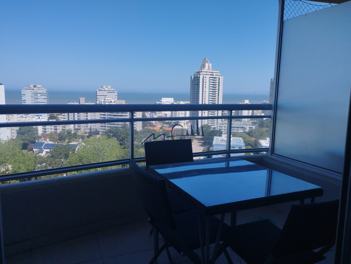 Apartamento ID.591 - APARTAMENTO CON EXCELENTE VISTA AL MAR !!! PUNTA DEL ESTE 