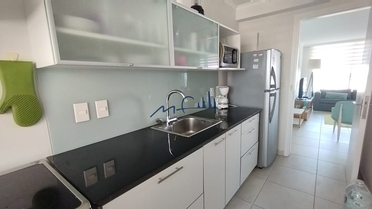 Apartamento ID.591 - APARTAMENTO CON EXCELENTE VISTA AL MAR !!! PUNTA DEL ESTE 