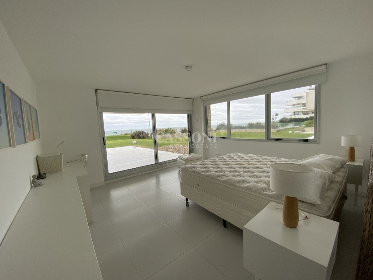 Apartamento ID.1602 - APARTAMENTO EN PRIMERA FILA PLAYA MANSA -PUNTA DEL ESTE 