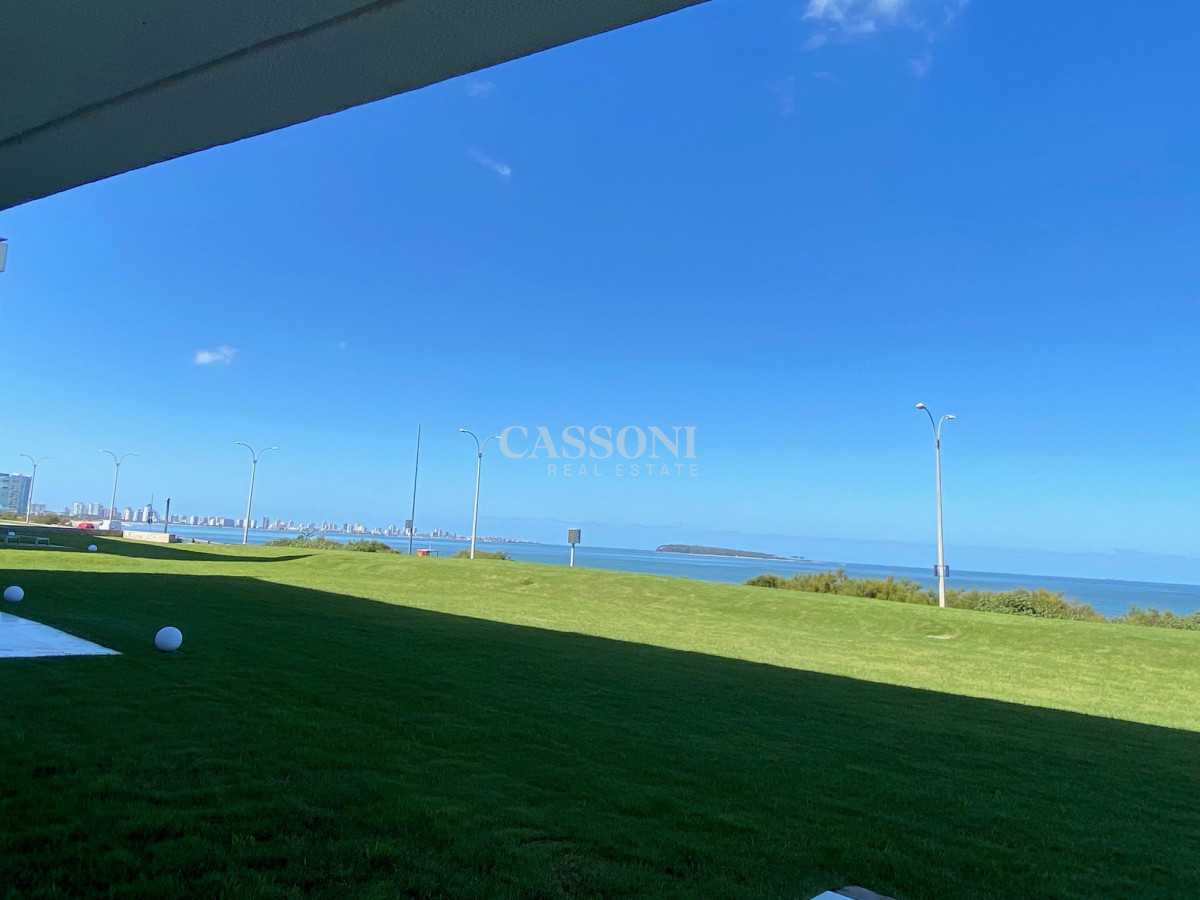 Apartamento ID.1602 - APARTAMENTO EN PRIMERA FILA PLAYA MANSA -PUNTA DEL ESTE 