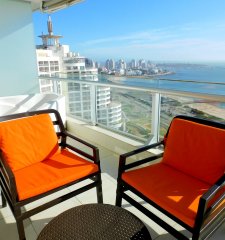 APARTAMENTO TORRE DE CATEGORÍA excelente vista a la bahía