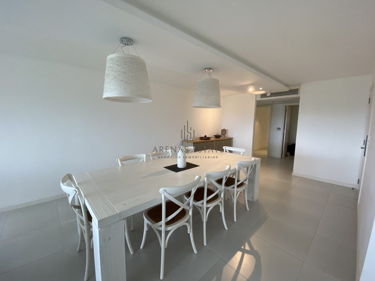 Apartamento ID.1016 - APARTAMENTO PUNTA DEL ESTE, PRIMERA FILA AL MAR