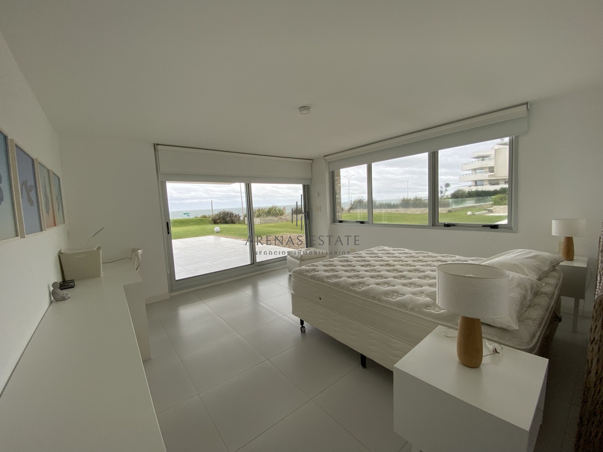 Apartamento ID.1016 - APARTAMENTO PUNTA DEL ESTE, PRIMERA FILA AL MAR