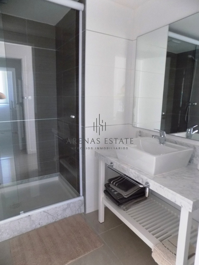 Apartamento ID.643 - VENTA EN PUNTA DEL ESTE I AMPLIO APARTAMENTO UN DORMITORIO 