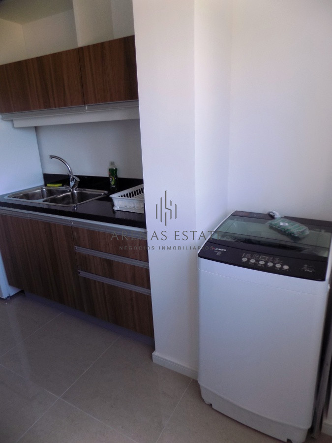 Apartamento ID.643 - VENTA EN PUNTA DEL ESTE I AMPLIO APARTAMENTO UN DORMITORIO 