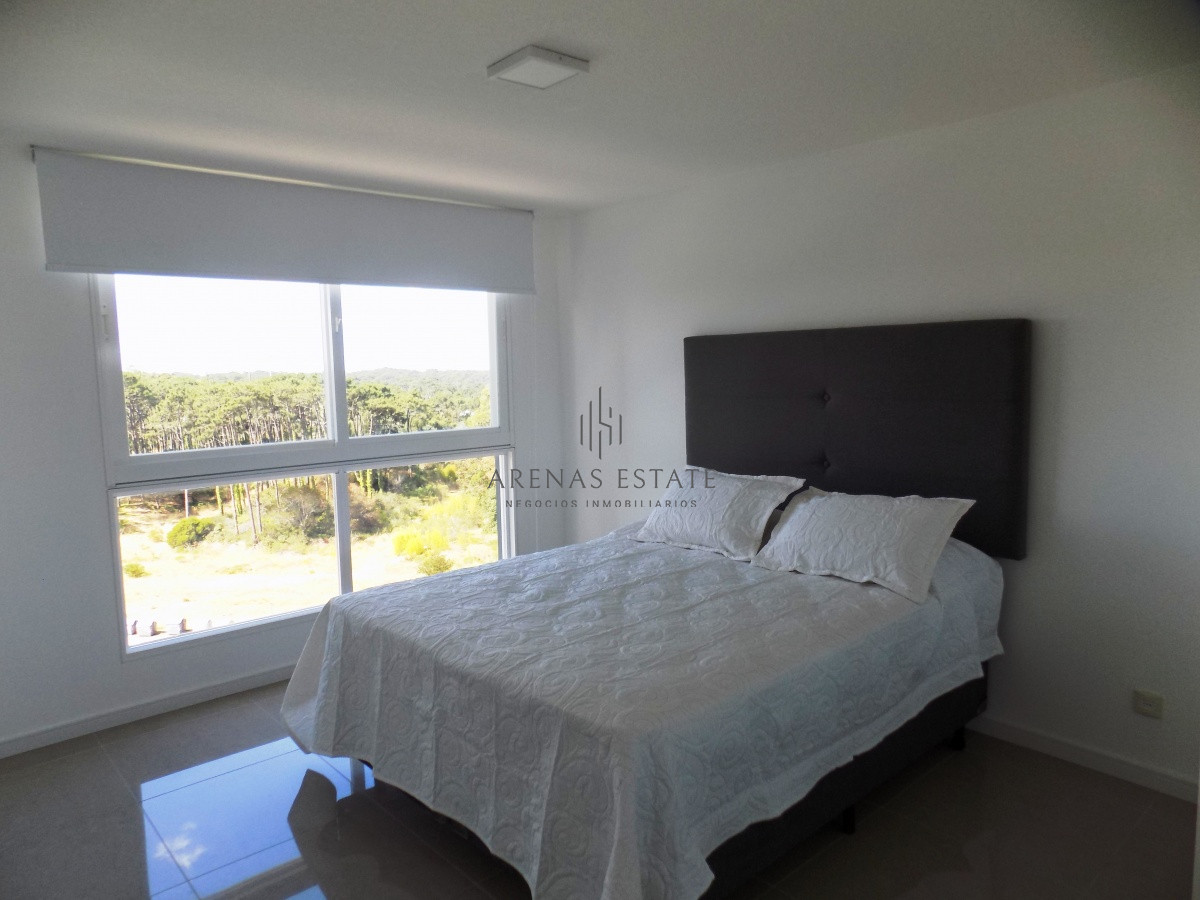 Apartamento ID.643 - VENTA EN PUNTA DEL ESTE I AMPLIO APARTAMENTO UN DORMITORIO 