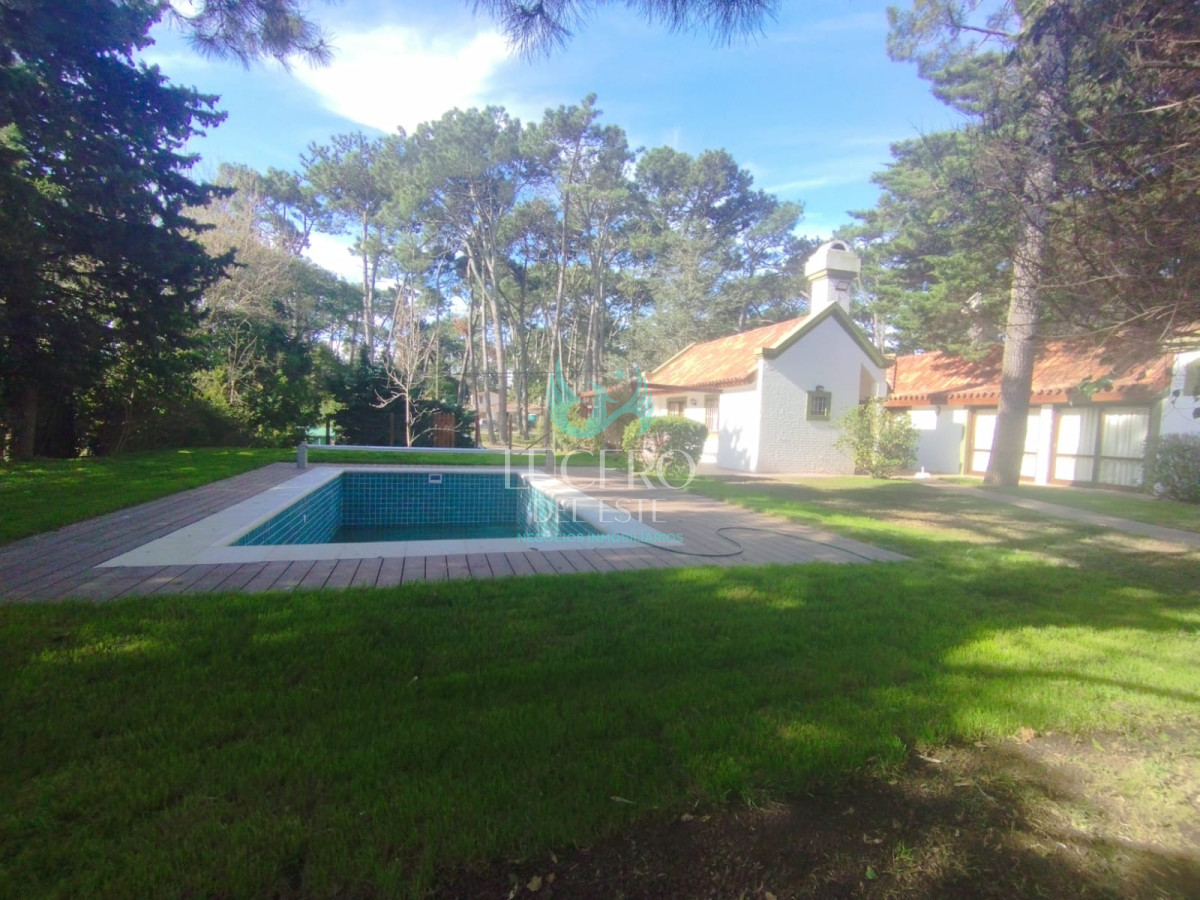 Casa ID.934 - ALQUILA ESPECTACULAR PROPIEDAD EN LO MEJOR DE PARADA MANSA