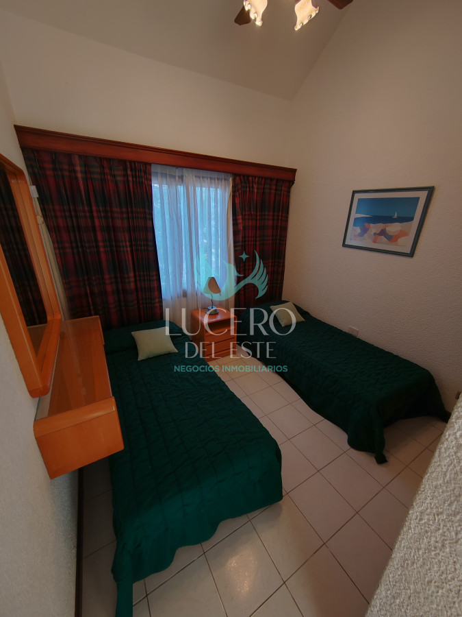 Casa ID.934 - ALQUILA ESPECTACULAR PROPIEDAD EN LO MEJOR DE PARADA MANSA