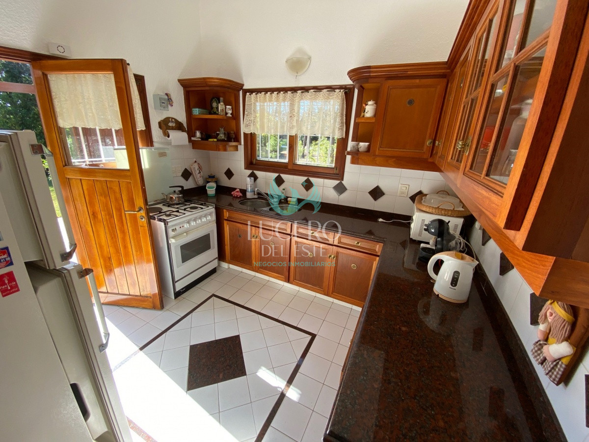 Casa ID.934 - ALQUILA ESPECTACULAR PROPIEDAD EN LO MEJOR DE PARADA MANSA