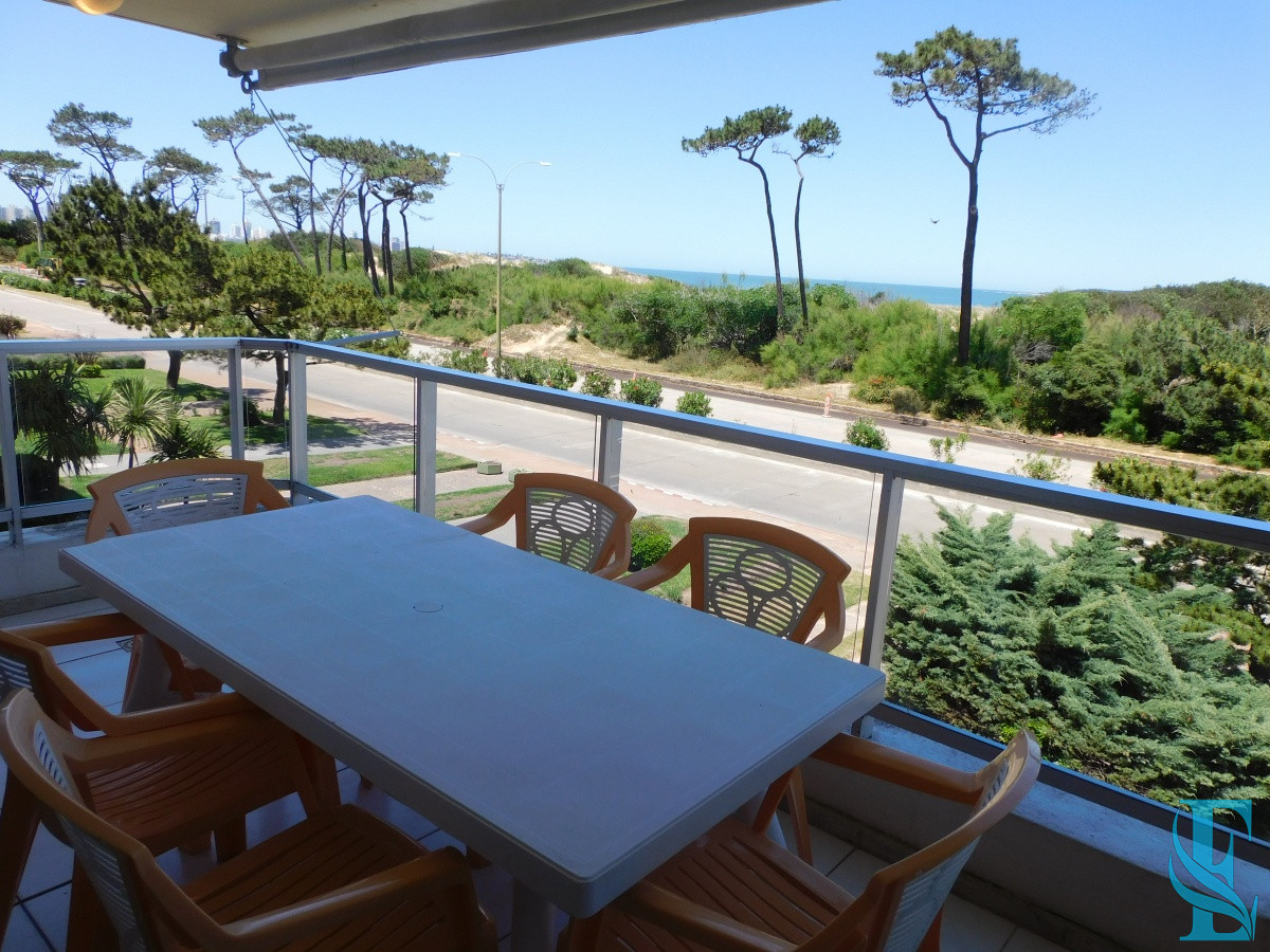 Apartamento ID.49 - EDIFICIO LAS OLAS -ALQUILA APARTAMENTO 3 DORMITORIOS , 2 BAÑOS