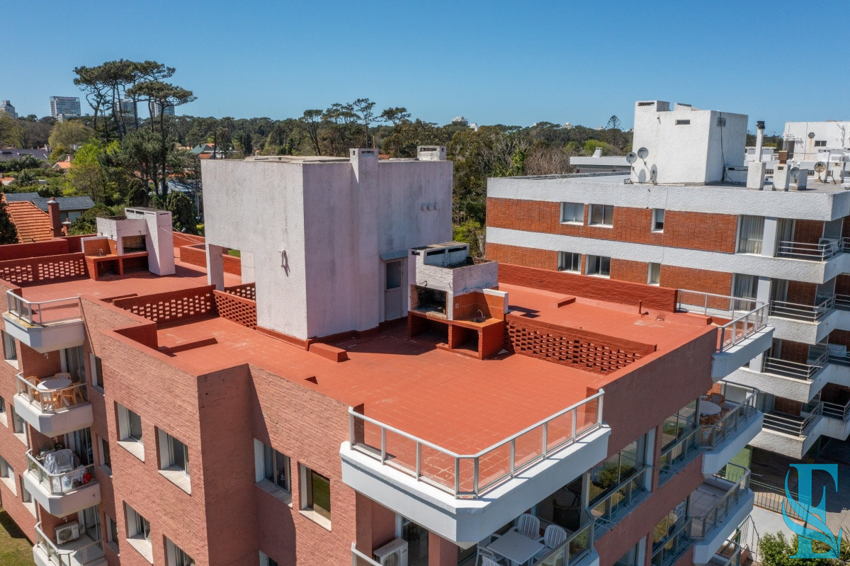 Apartamento ID.49 - EDIFICIO LAS OLAS -ALQUILA APARTAMENTO 3 DORMITORIOS , 2 BAÑOS