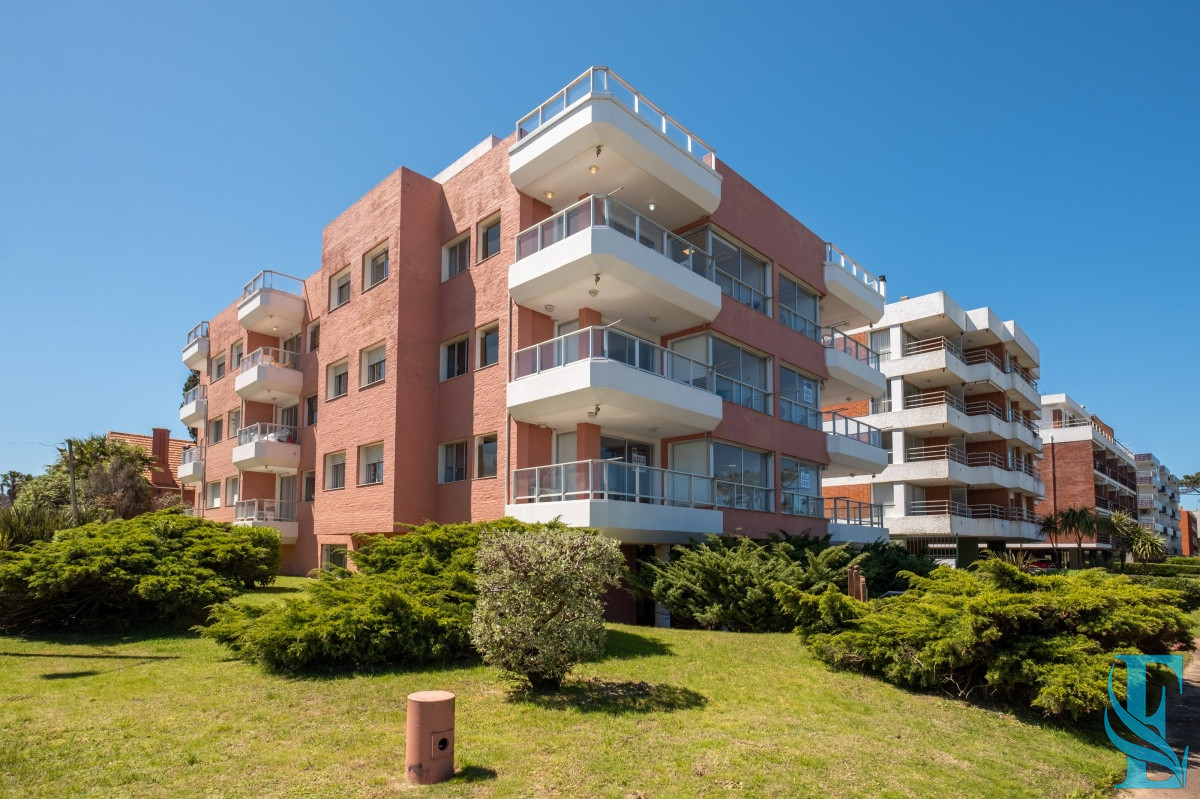 Apartamento ID.49 - EDIFICIO LAS OLAS -ALQUILA APARTAMENTO 3 DORMITORIOS , 2 BAÑOS