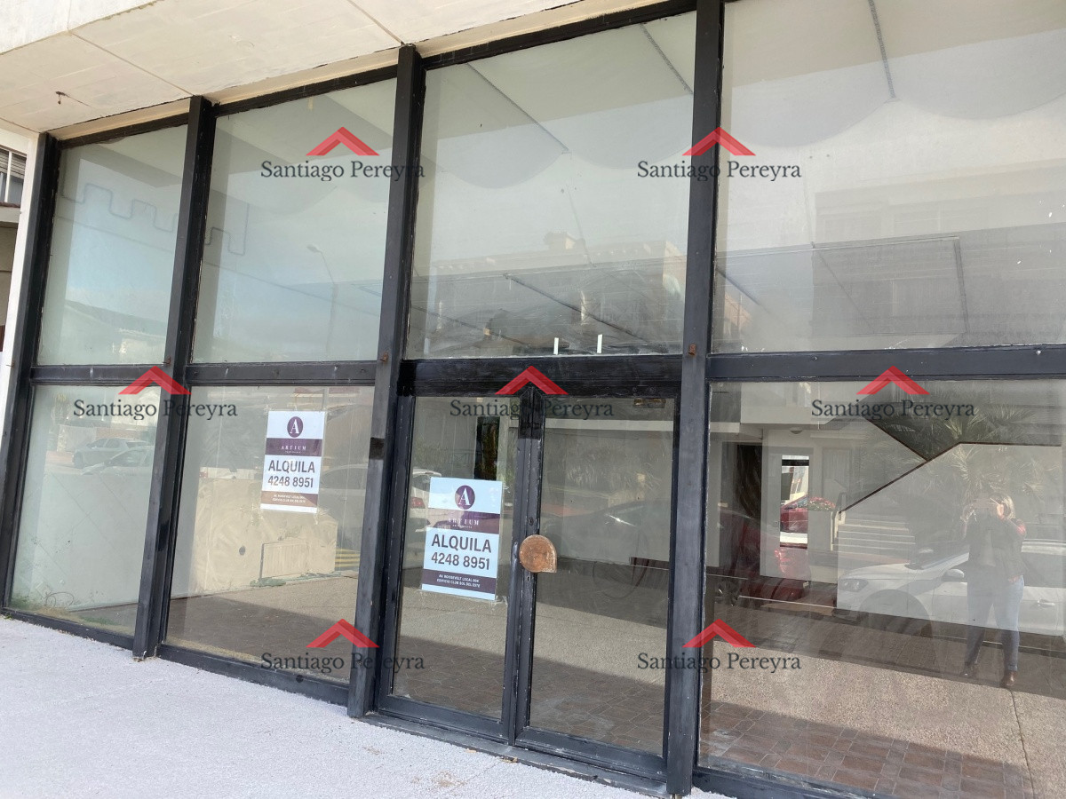 Local Comercial ID.6440 - ALQUILA EXCELENTE LOCAL COMERCIAL!!!