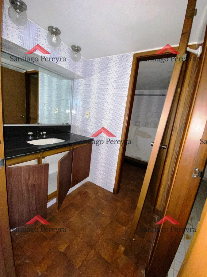 Local Comercial ID.6440 - ALQUILA EXCELENTE LOCAL COMERCIAL!!!