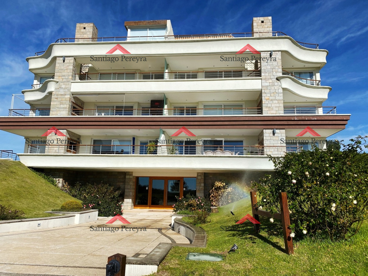 Apartamento ID.6382 - VENTA APARTAMENTO 3 DORMITORIOS EN SUITE