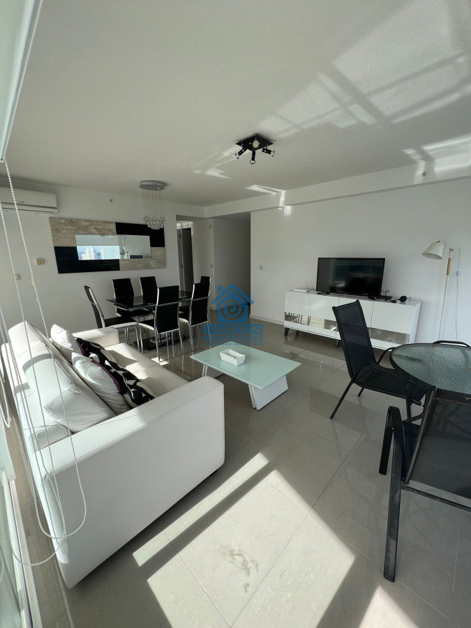 Apartamento ID.660 - TORRE ONE -PUNTA DEL ESTE  ALQUILA APARTAMENTO UN DORMITORIO , UN BAÑO  !!