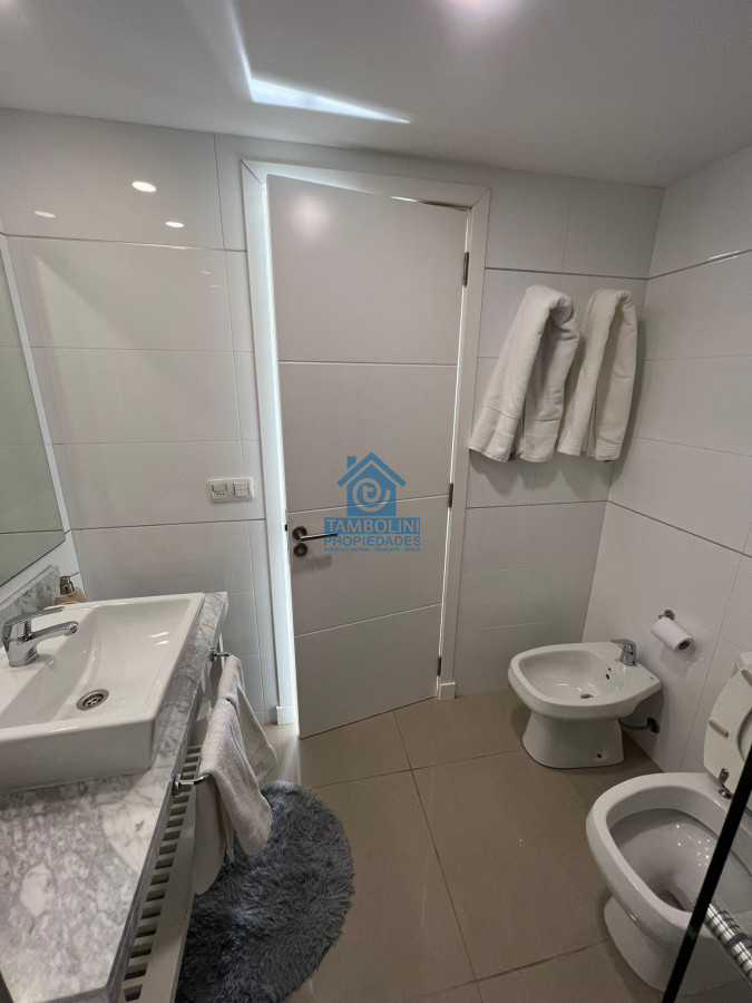 Apartamento ID.660 - TORRE ONE -PUNTA DEL ESTE  ALQUILA APARTAMENTO UN DORMITORIO , UN BAÑO  !!