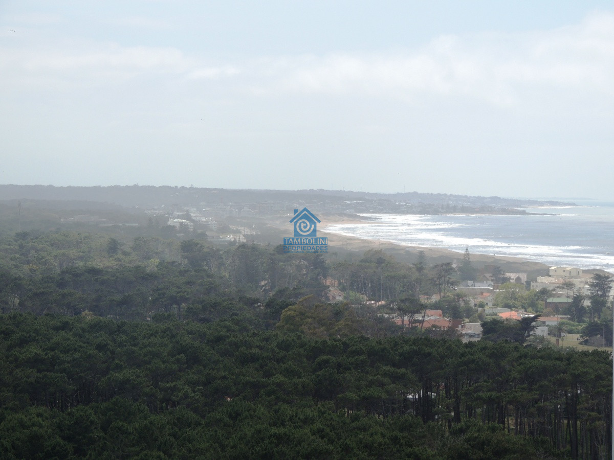 Apartamento ID.660 - TORRE ONE -PUNTA DEL ESTE  ALQUILA APARTAMENTO UN DORMITORIO , UN BAÑO  !!