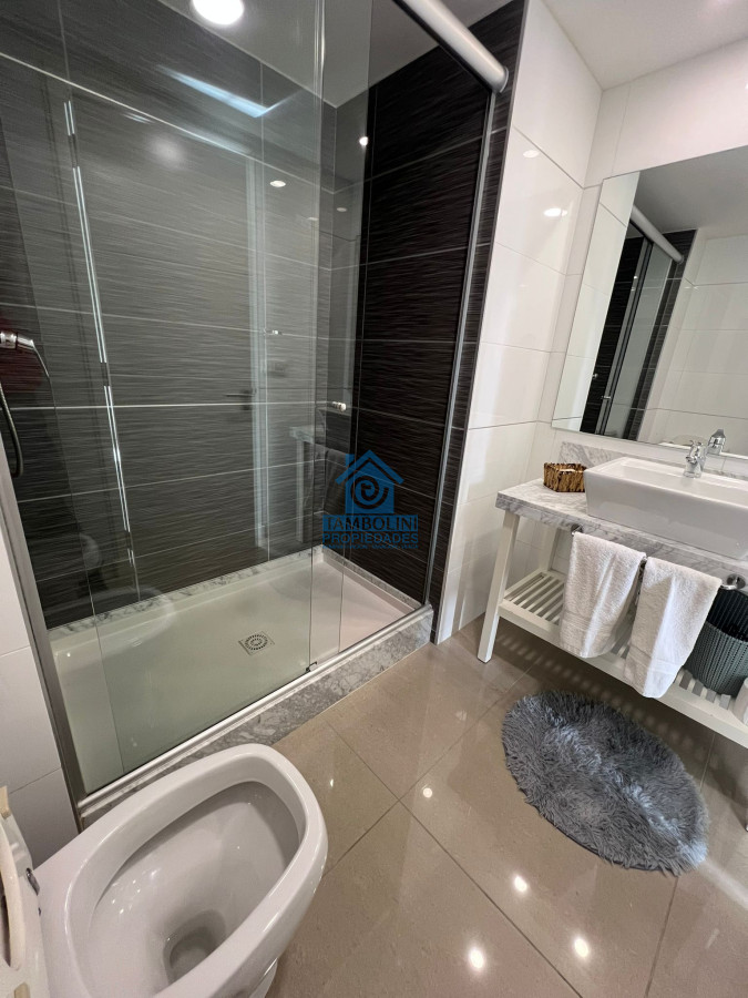 Apartamento ID.660 - TORRE ONE -PUNTA DEL ESTE  ALQUILA APARTAMENTO UN DORMITORIO , UN BAÑO  !!