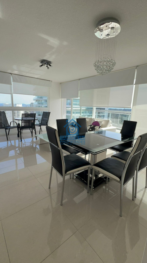 Apartamento ID.660 - TORRE ONE -PUNTA DEL ESTE  ALQUILA APARTAMENTO UN DORMITORIO , UN BAÑO  !!