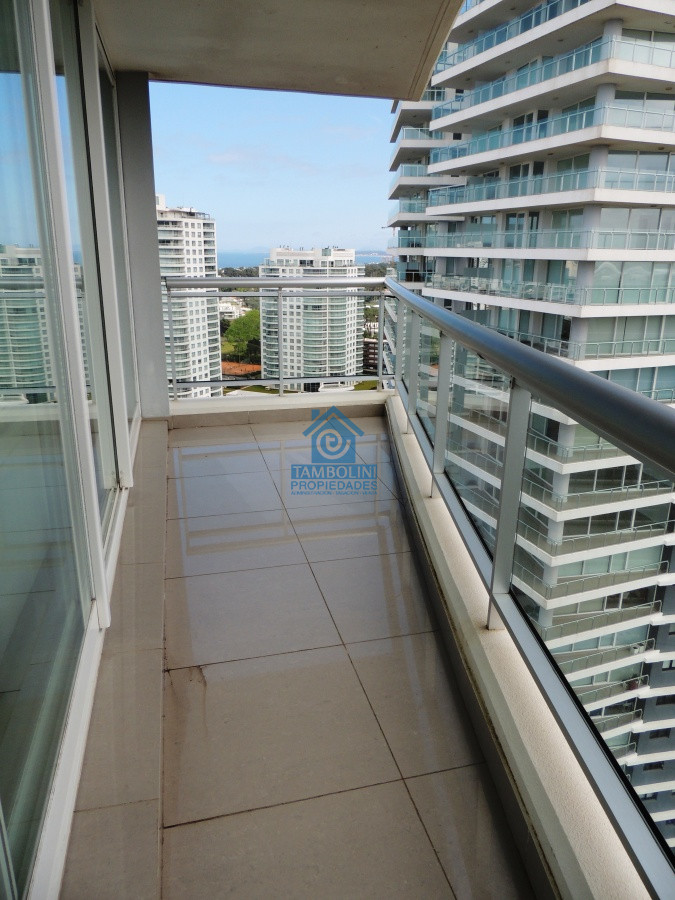 Apartamento ID.660 - TORRE ONE -PUNTA DEL ESTE  ALQUILA APARTAMENTO UN DORMITORIO , UN BAÑO  !!