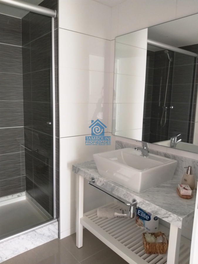 Apartamento ID.660 - TORRE ONE -PUNTA DEL ESTE  ALQUILA APARTAMENTO UN DORMITORIO , UN BAÑO  !!