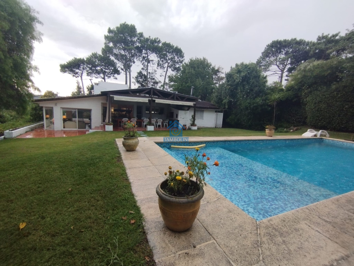 Casa ID.424 - CHALET CUATRO DORMITORIOS!!