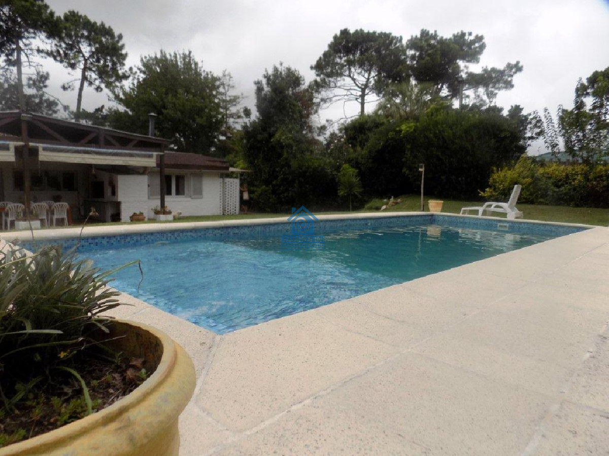 Casa ID.424 - CHALET CUATRO DORMITORIOS!!