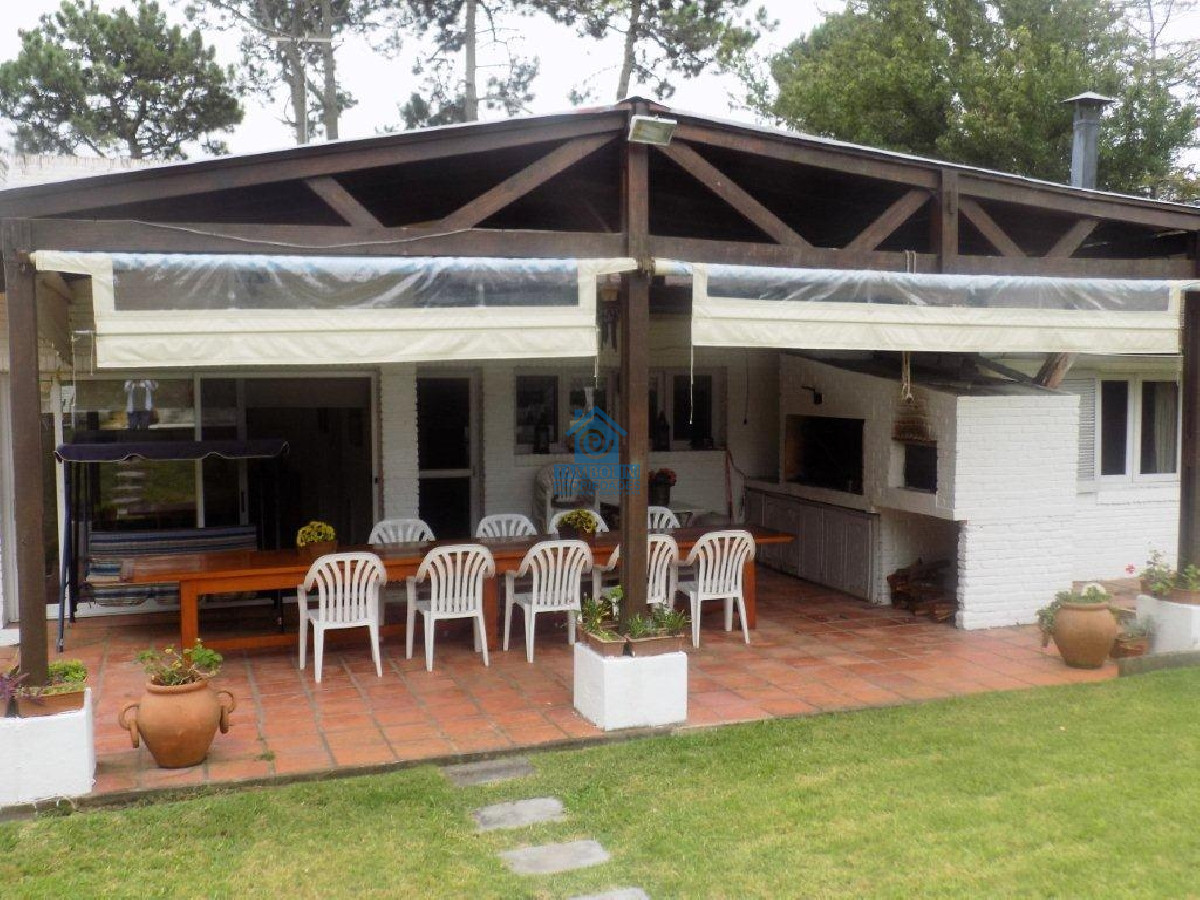 Casa ID.424 - CHALET CUATRO DORMITORIOS!!