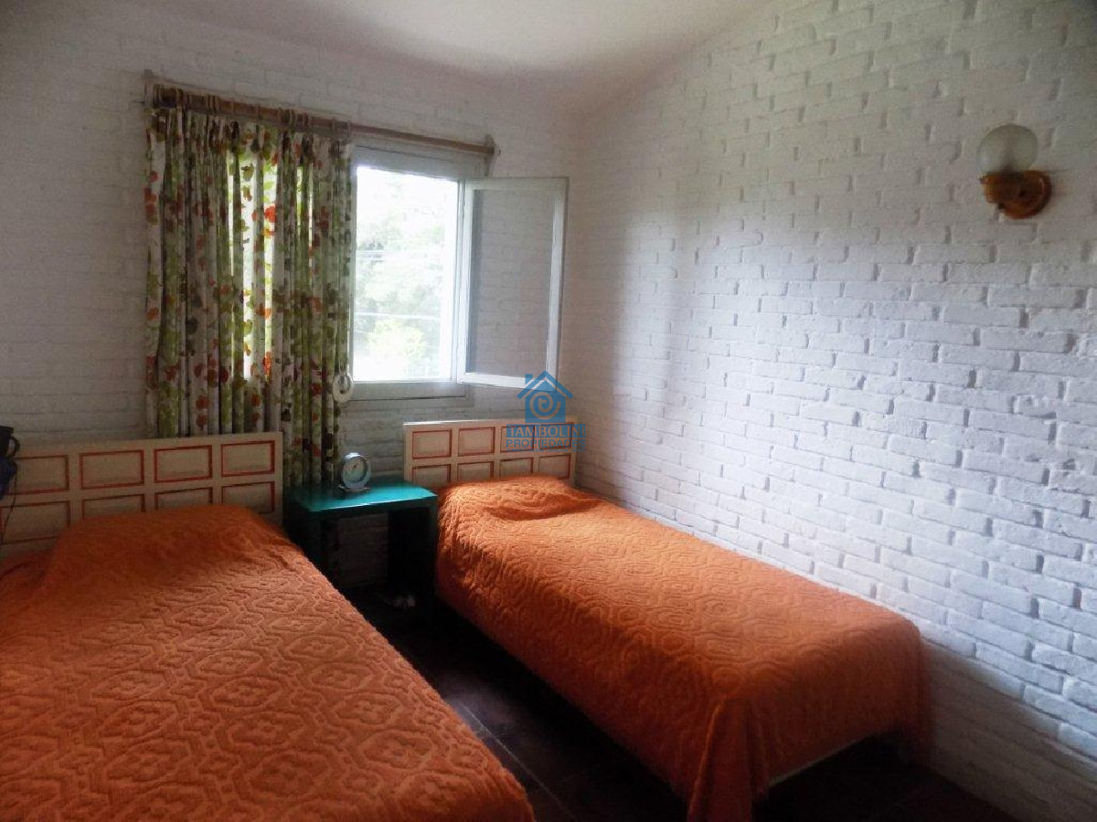 Casa ID.165885/59894443339 - CHALET CUATRO DORMITORIOS!!